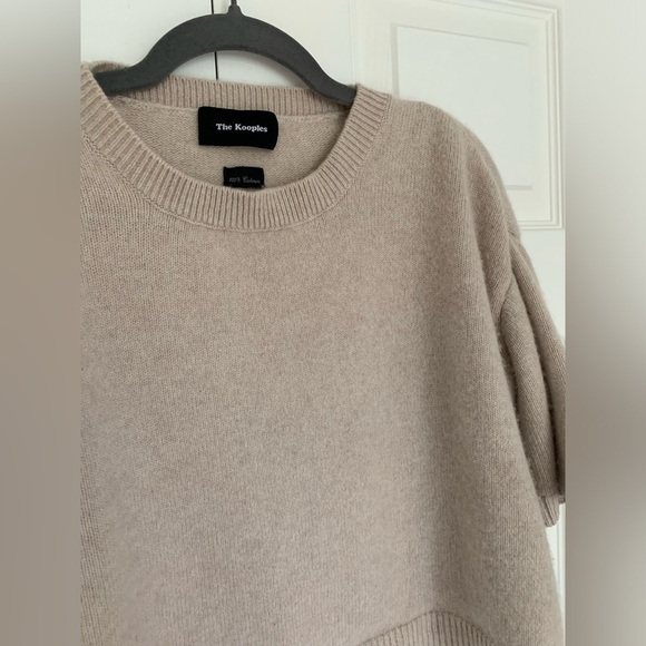 BNWOT THE KOOPLES 100%  CASHMERE CROPPED SHORT SLEEVE SWEATER SIZE 3 / LARGE - Picture 8 of 10